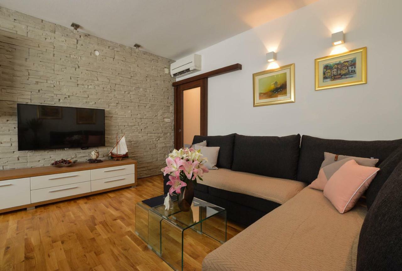 Kolombo Lux Apartment Split Buitenkant foto